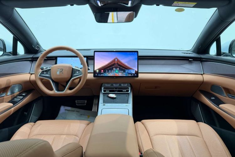 Used BYD Han L 2025 EV Four-Wheel Drive LiDAR Flagship Model Interior 4