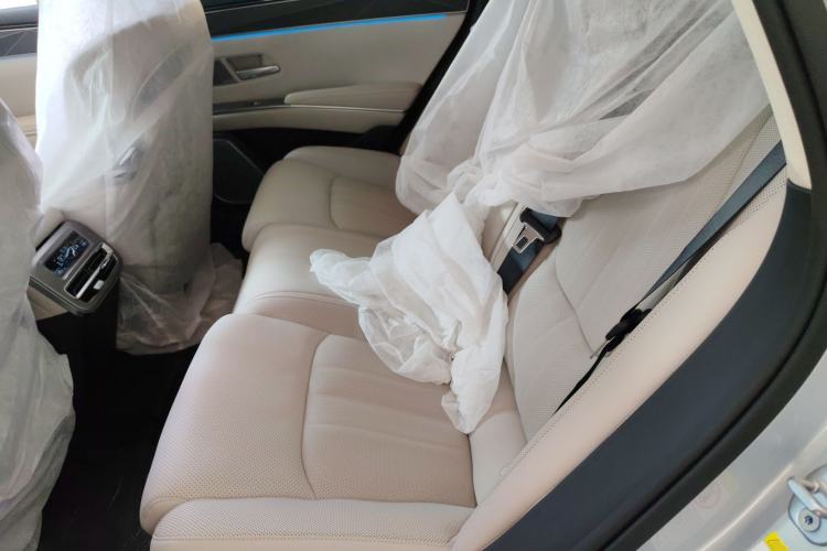 Used BYD Han L 2025 DM-i 200km LiDAR Flagship Model Interior 4