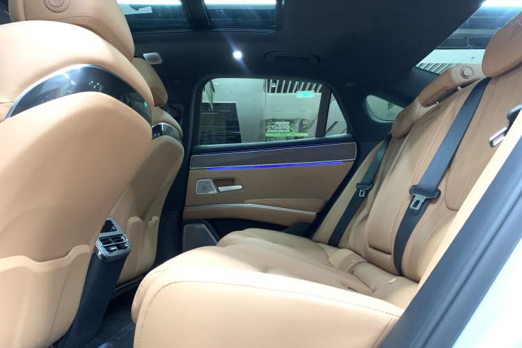 Used BYD Han L 2025 EV Four-Wheel Drive LiDAR Flagship Model Interior 5