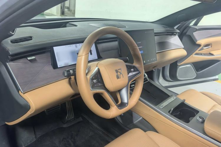 Used BYD Han L 2025 EV Four-Wheel Drive LiDAR Flagship Model Interior 5