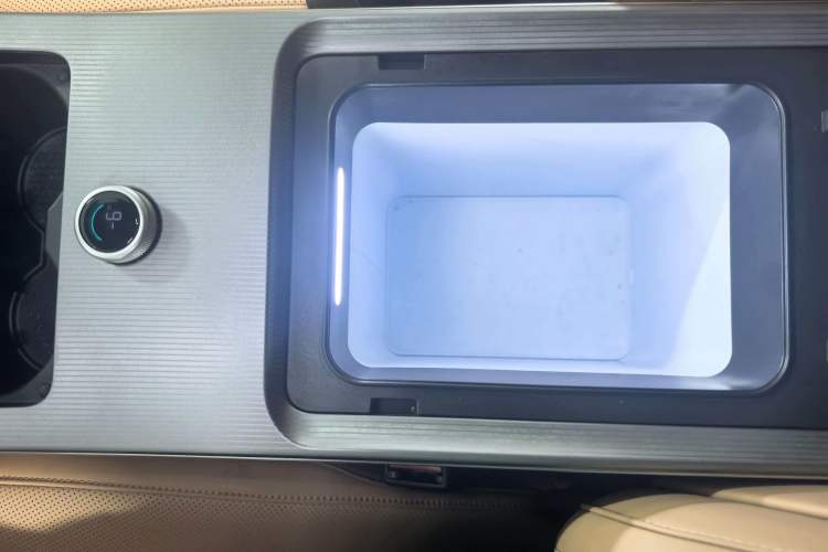 Used BYD Han L 2025 EV Four-Wheel Drive LiDAR Flagship Model Interior 6
