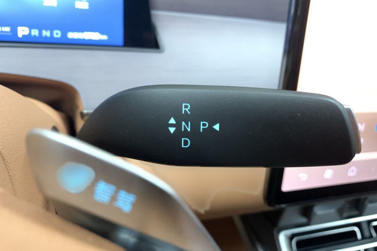 Used BYD Han L 2025 EV Four-Wheel Drive LiDAR Flagship Model Interior 9