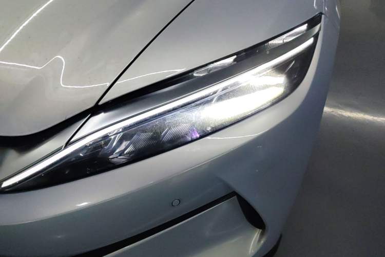 Used BYD Han L 2025 EV Four-Wheel Drive LiDAR Flagship Model Left Front Headlight