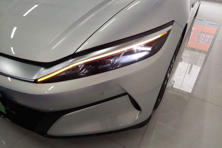 Used BYD Han L 2025 EV Four-Wheel Drive LiDAR Flagship Model Left Front Headlight