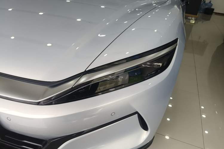 Used BYD Han L 2025 EV Four-Wheel Drive LiDAR Flagship Model Left Front Headlight