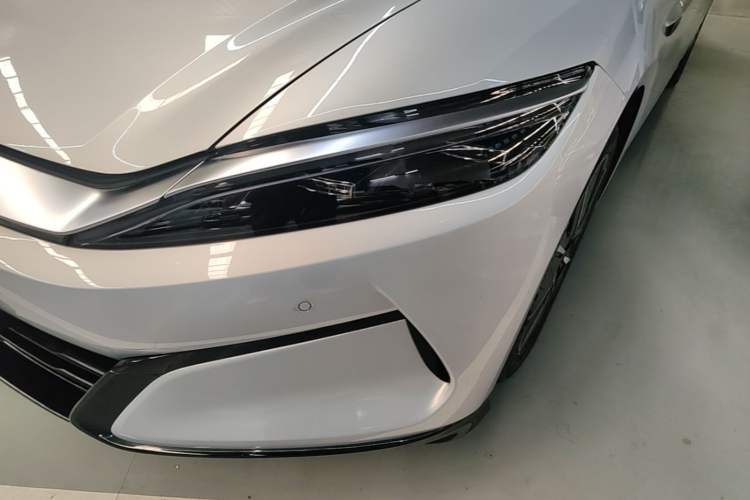 Used BYD Han L 2025 EV 701KM LiDAR Deluxe Edition Left Front Headlight