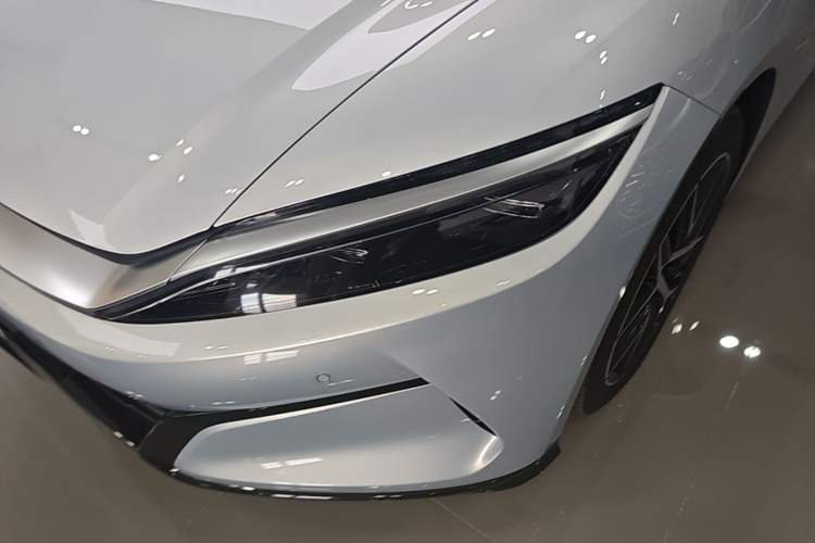 Used BYD Han L 2025 EV Four-Wheel Drive LiDAR Flagship Model Left Front Headlight