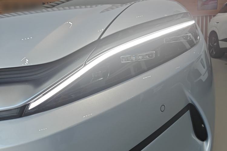 Used BYD Han L 2025 EV Four-Wheel Drive LiDAR Flagship Model Left Front Headlight