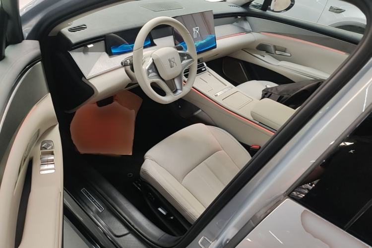 Used BYD Han L 2025 EV 701KM LiDAR Deluxe Edition Left Front Seat