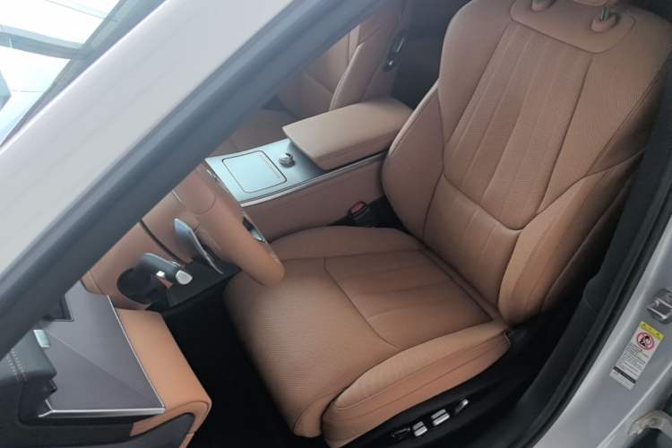 Used BYD Han L 2025 EV Four-Wheel Drive LiDAR Flagship Model Left Front Seat