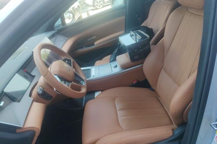 Used BYD Han L 2025 EV Four-Wheel Drive LiDAR Flagship Model Left Front Seat