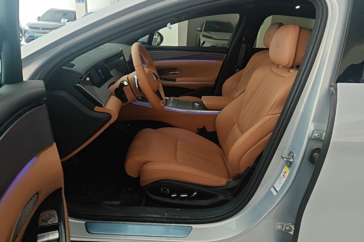 Used BYD Han L 2025 EV Four-Wheel Drive LiDAR Flagship Model Left Front Seat