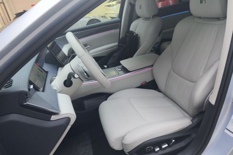 Used BYD Han L 2025 DM-i 200km LiDAR Flagship Model Left Front Seat