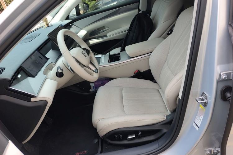 Used BYD Han L 2025 EV 701KM LiDAR Deluxe Edition Left Front Seat