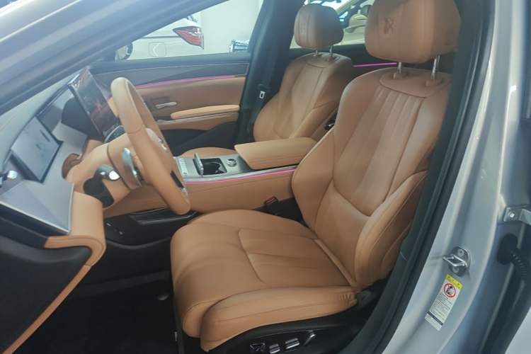 Used BYD Han L 2025 EV Four-Wheel Drive LiDAR Flagship Model Left Front Seat