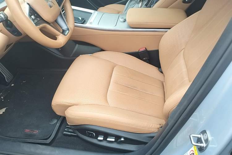 Used BYD Han L 2025 EV Four-Wheel Drive LiDAR Flagship Model Left Front Seat