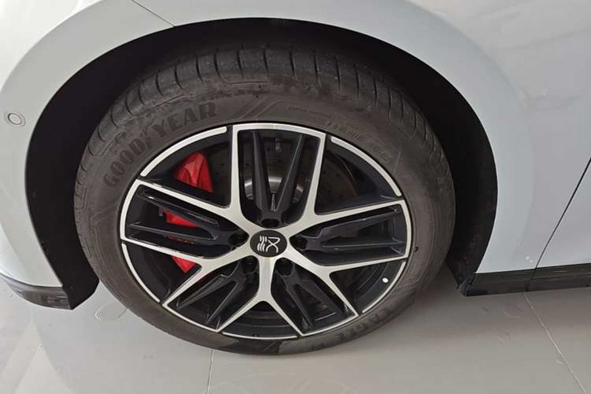 Used BYD Han L 2025 EV Four-Wheel Drive LiDAR Flagship Model Left Front Wheel Hub