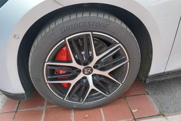 Used BYD Han L 2025 EV Four-Wheel Drive LiDAR Flagship Model Left Front Wheel Hub
