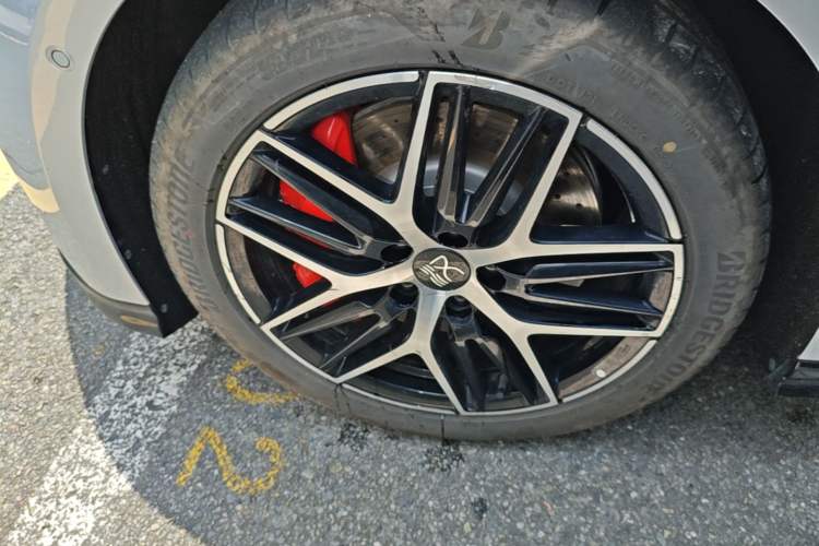 Used BYD Han L 2025 EV Four-Wheel Drive LiDAR Flagship Model Left Front Wheel Hub