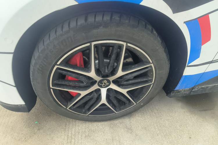 Used BYD Han L 2025 EV 701 km LiDAR Flagship Edition Left Front Wheel Hub