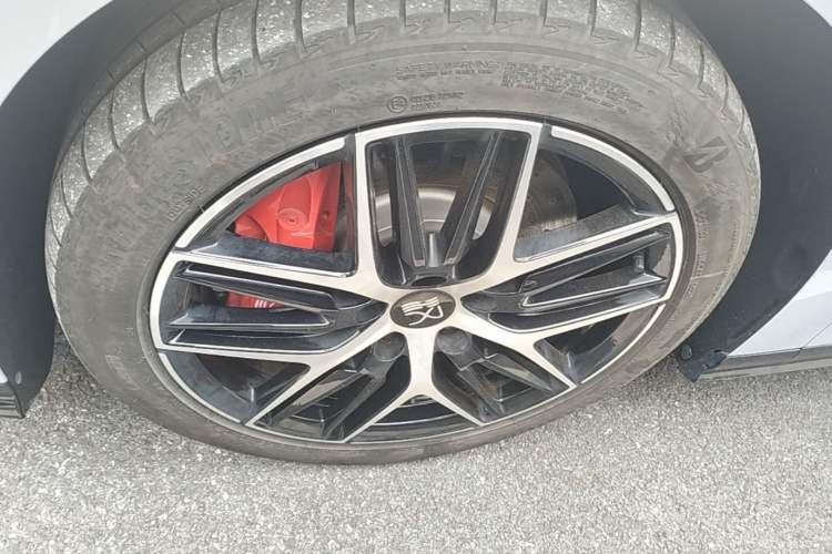 Used BYD Han L 2025 EV Four-Wheel Drive LiDAR Flagship Model Left Front Wheel Hub