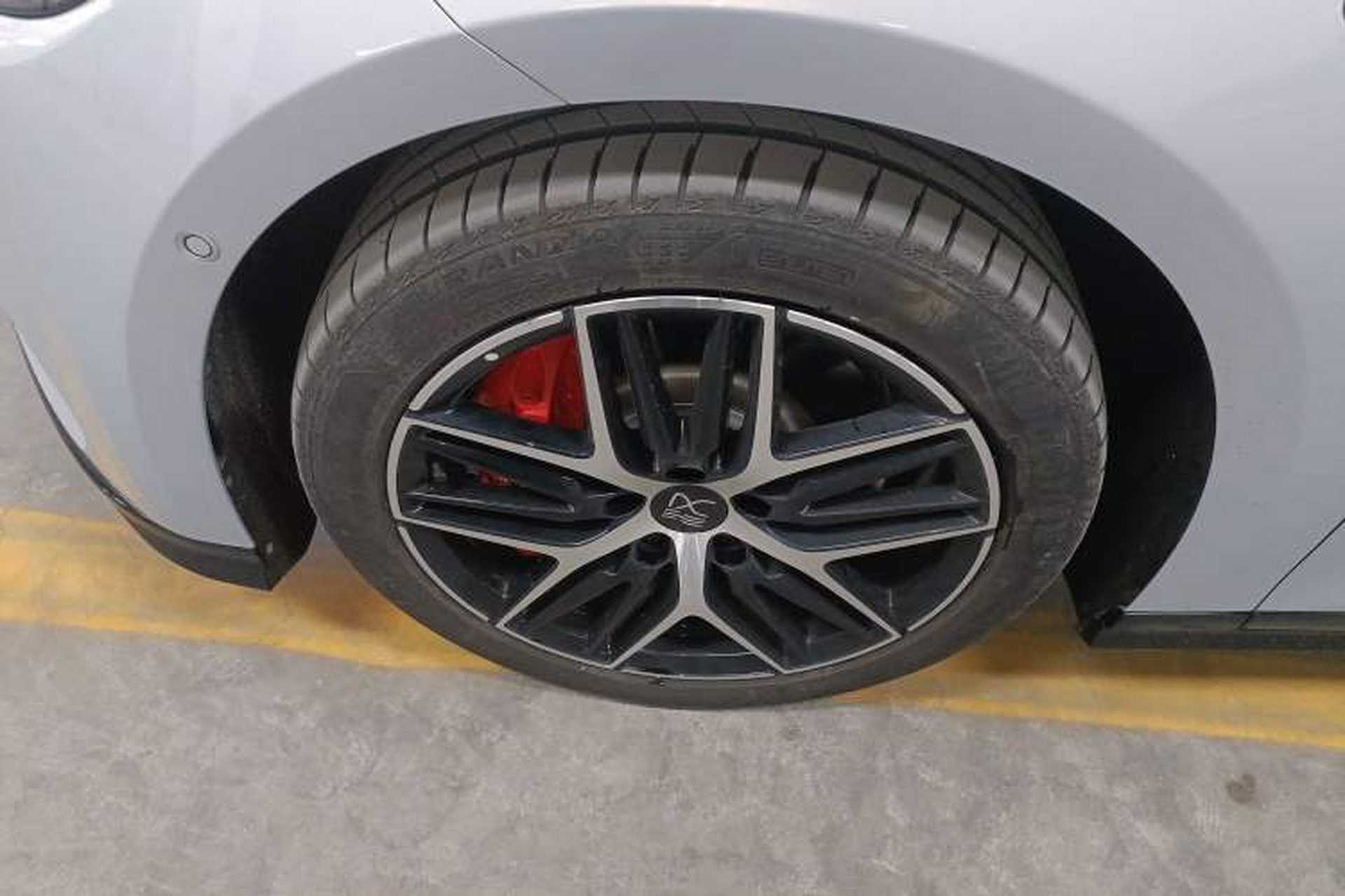 Used BYD Han L 2025 EV Four-Wheel Drive LiDAR Flagship Model Left Front Wheel Hub