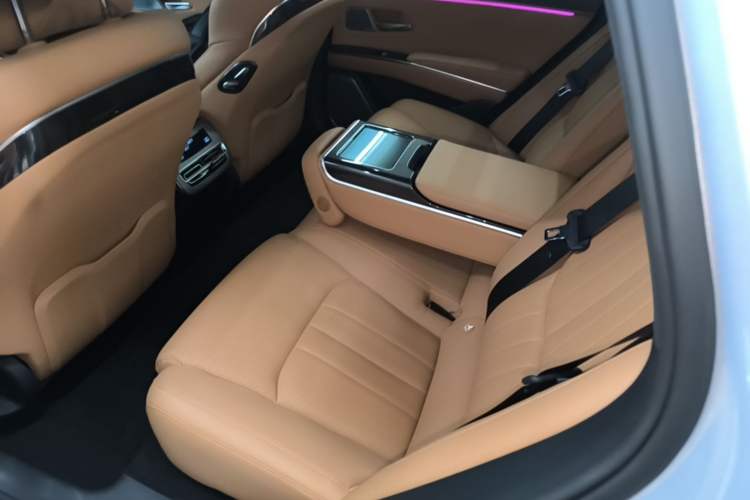 Used BYD Han L 2025 EV Four-Wheel Drive LiDAR Flagship Model Left Rear Seat
