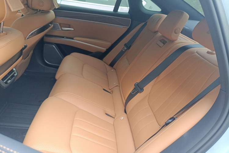 Used BYD Han L 2025 DM-p Four-Wheel-Drive LiDAR Flagship Model Left Rear Seat