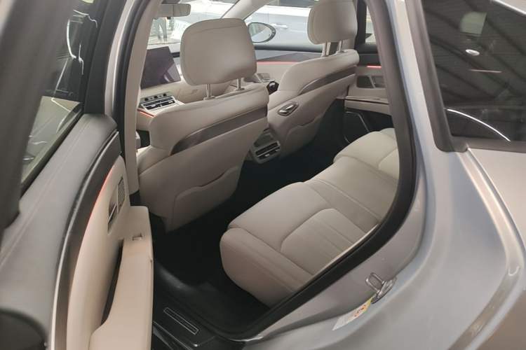 Used BYD Han L 2025 EV 701KM LiDAR Deluxe Edition Left Rear Seat