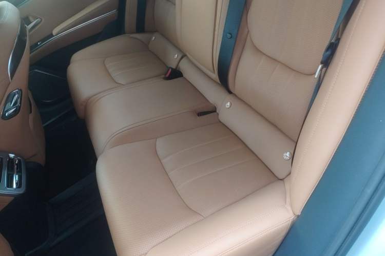 Used BYD Han L 2025 EV Four-Wheel Drive LiDAR Flagship Model Left Rear Seat