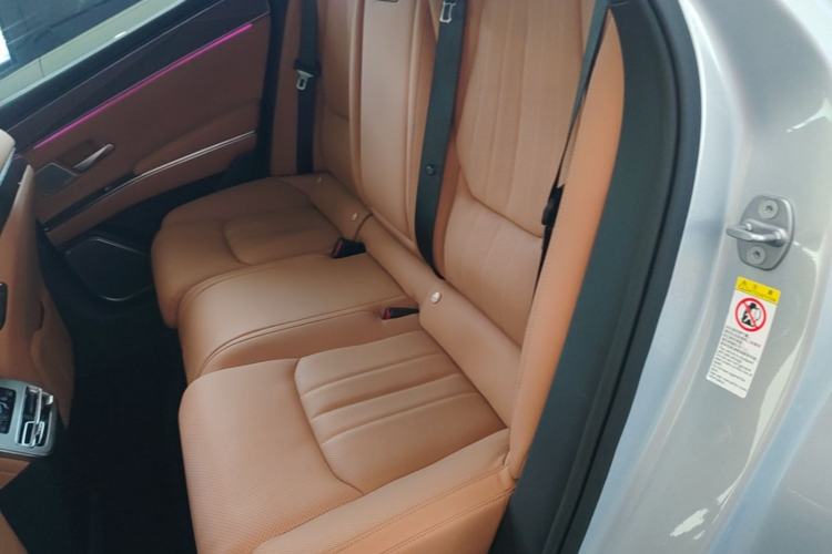 Used BYD Han L 2025 EV Four-Wheel Drive LiDAR Flagship Model Left Rear Seat