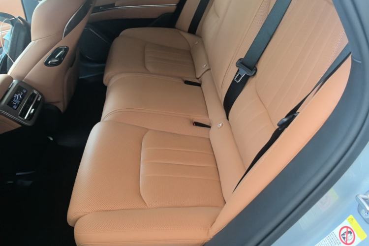 Used BYD Han L 2025 EV Four-Wheel Drive LiDAR Flagship Model Left Rear Seat