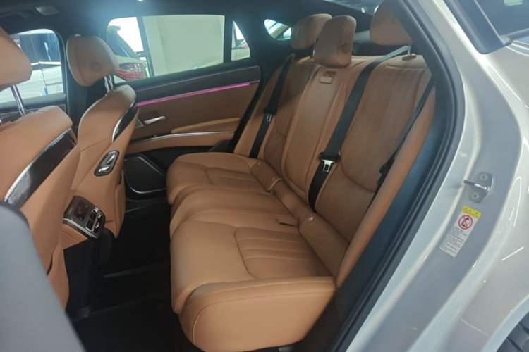 Used BYD Han L 2025 EV Four-Wheel Drive LiDAR Flagship Model Left Rear Seat