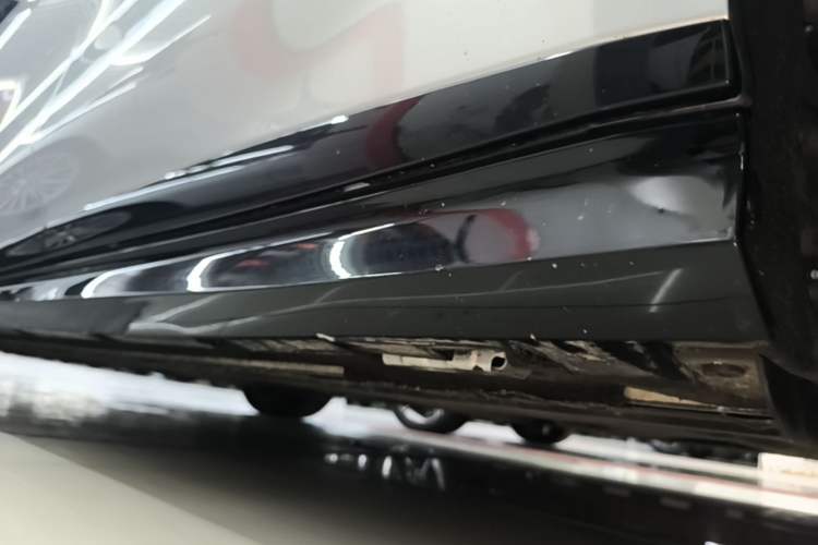 Used BYD Han L 2025 EV Four-Wheel Drive LiDAR Flagship Model Left Side Sill