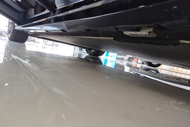 Used BYD Han L 2025 EV Four-Wheel Drive LiDAR Flagship Model Left Side Sill