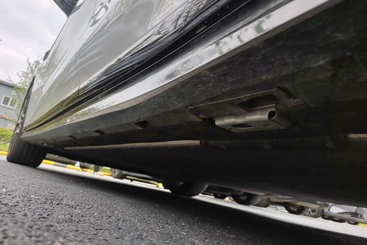 Used BYD Han L 2025 EV Four-Wheel Drive LiDAR Flagship Model Left Side Sill
