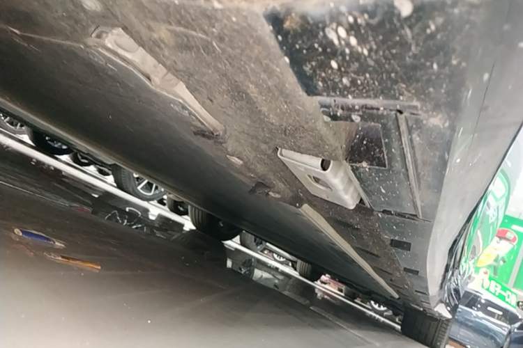 Used BYD Han L 2025 EV 701 km LiDAR Flagship Edition Left Side Sill