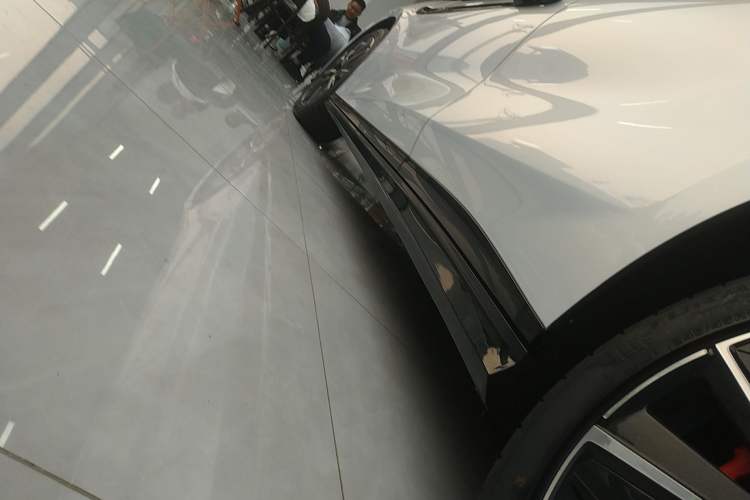 Used BYD Han L 2025 DM-i 200KM LiDAR Luxury Model Left Side Sill