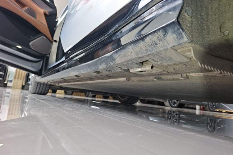 Used BYD Han L 2025 EV Four-Wheel Drive LiDAR Flagship Model Left Side Sill