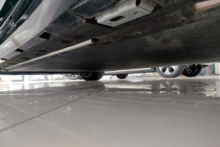 Used BYD Han L 2025 EV Four-Wheel Drive LiDAR Flagship Model Left Side Sill