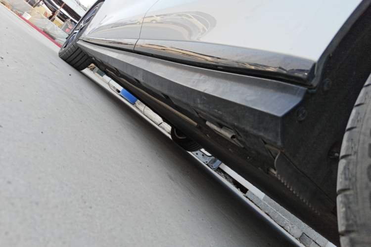 Used BYD Han L 2025 EV Four-Wheel Drive LiDAR Flagship Model Left Side Sill