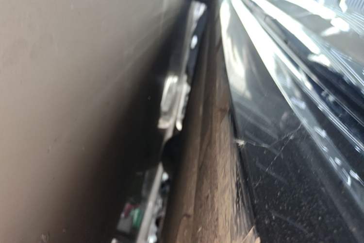 Used BYD Han L 2025 EV Four-Wheel Drive LiDAR Flagship Model Left Side Sill