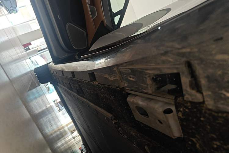 Used BYD Han L 2025 EV Four-Wheel Drive LiDAR Flagship Model Left Side Sill