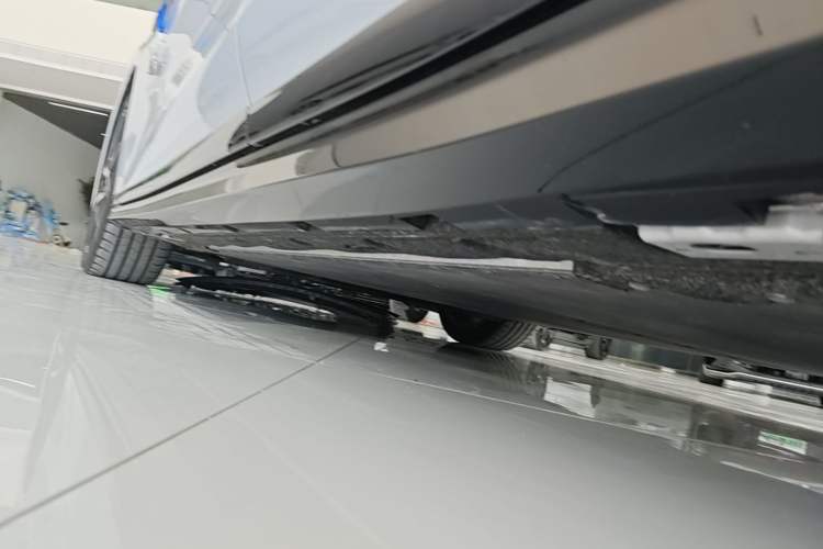 Used BYD Han L 2025 EV Four-Wheel Drive LiDAR Flagship Model Left Side Sill