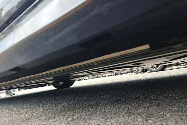 Used BYD Han L 2025 EV Four-Wheel Drive LiDAR Flagship Model Left Side Sill