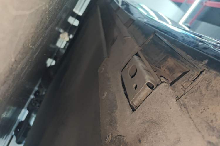 Used BYD Han L 2025 EV Four-Wheel Drive LiDAR Flagship Model Left Side Sill