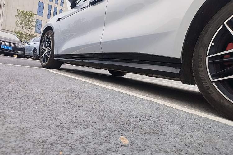 Used BYD Han L 2025 EV Four-Wheel Drive LiDAR Flagship Model Left Side Sill