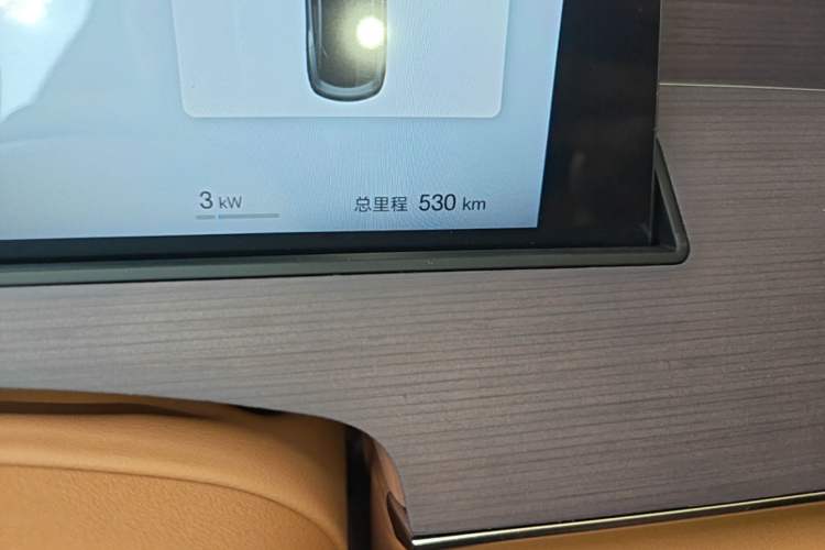 Used BYD Han L 2025 DM-p Four-Wheel-Drive LiDAR Flagship Model Odometer Close Up