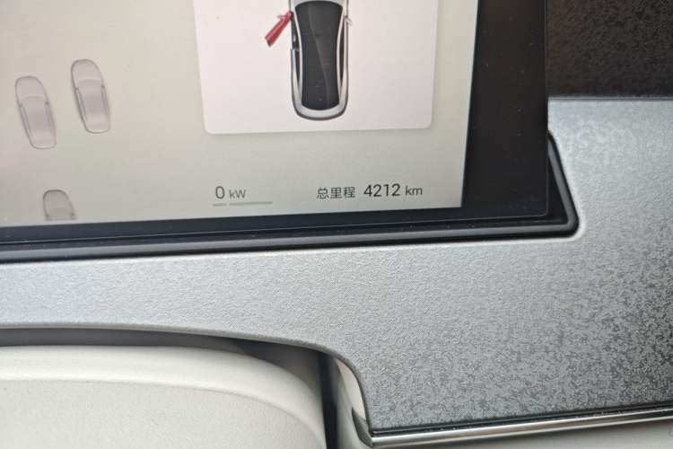 Used BYD Han L 2025 DM-i 200KM LiDAR Luxury Model Odometer Close Up