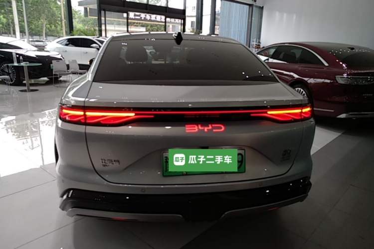 Used BYD Han L 2025 EV Four-Wheel Drive LiDAR Flagship Model Rear
